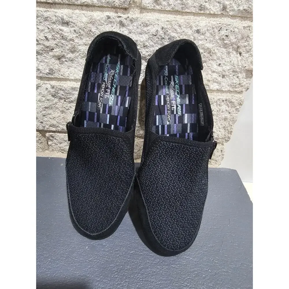 Skechers Zipper Shoe, Breathe-Easy-Quiet-Tude, Slip On, Walking, Womens Size 9